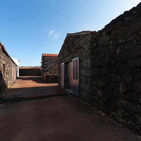 Adega Menezes Dom wakacyjny *